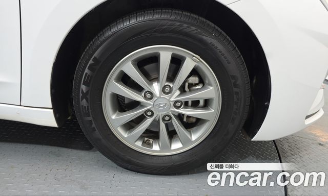 Hyundai AVANTE 2020 — photo 7