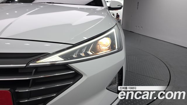 Hyundai AVANTE 2020 — photo 8