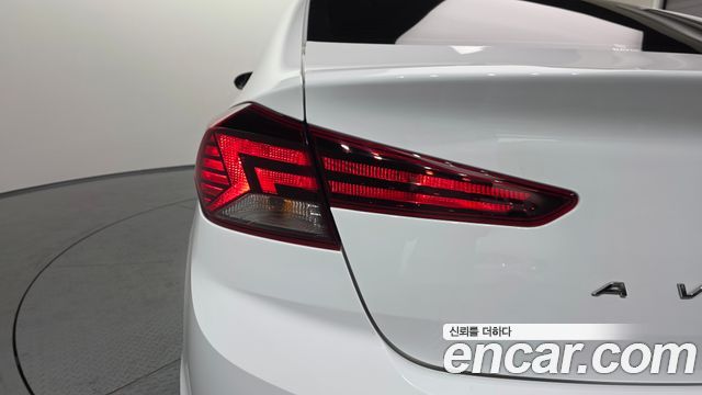 Hyundai AVANTE 2020 — photo 9
