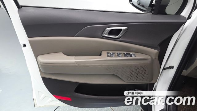 Kia Canival 2025 — photo 14