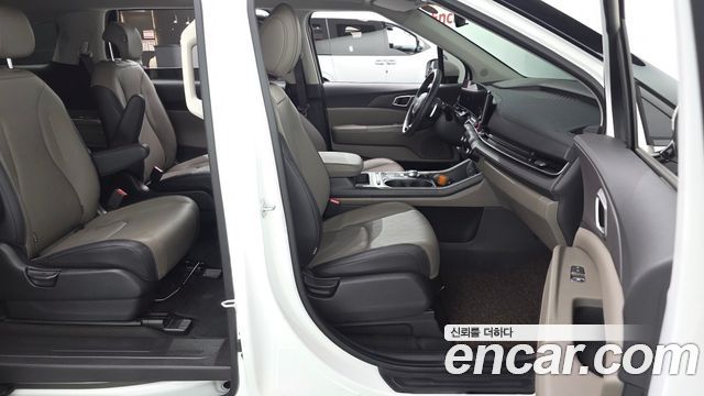 Kia Canival 2025 — photo 16