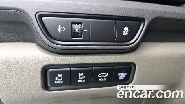 Kia Canival 2025 — photo 28