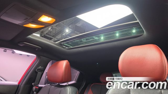 Hyundai Veloster 2018 — photo 21