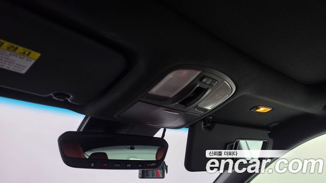Hyundai Veloster 2018 — photo 25