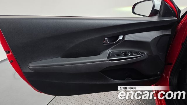 Hyundai Veloster 2018 — photo 14