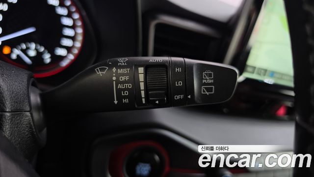 Hyundai Veloster 2018 — photo 27