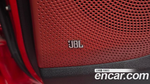 Hyundai Veloster 2018 — photo 30