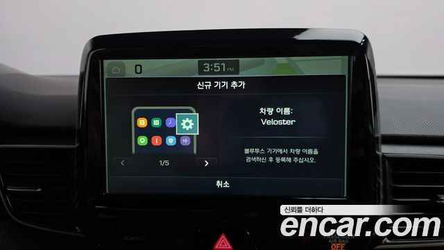 Hyundai Veloster 2018 — photo 32