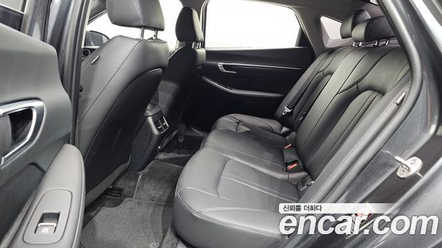 Hyundai Sonata 2023 — photo 18