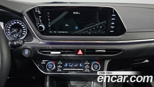 Hyundai Sonata 2023 — photo 22