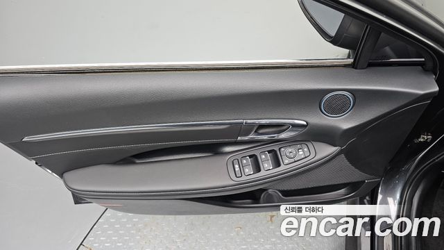 Hyundai Sonata 2023 — photo 14