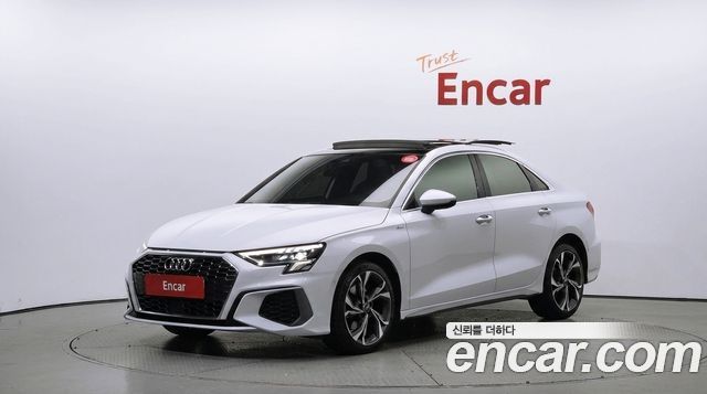 Audi A3 2023 — photo 1