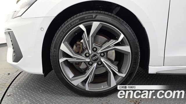 Audi A3 2023 — photo 5