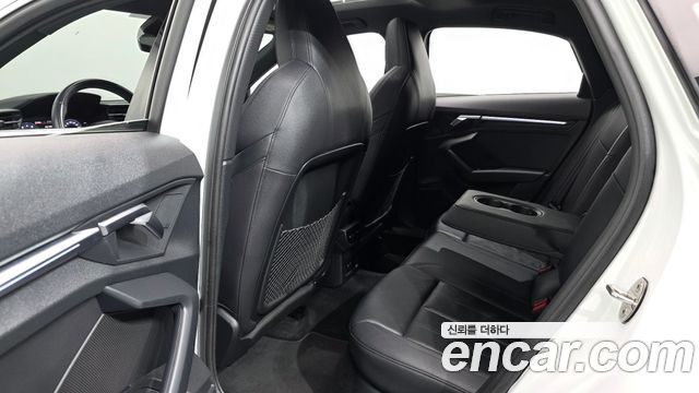 Audi A3 2023 — photo 11