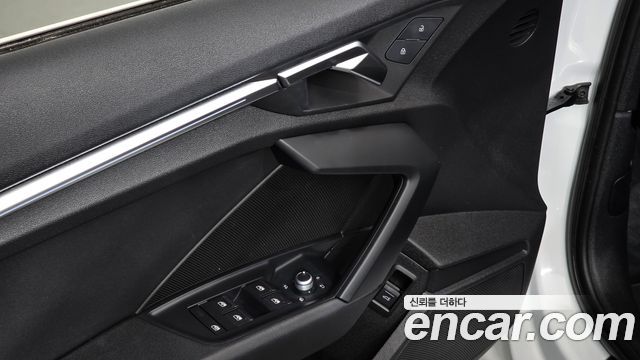 Audi A3 2023 — photo 16