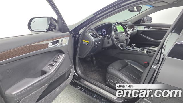 Genesis G80 2017 — photo 10