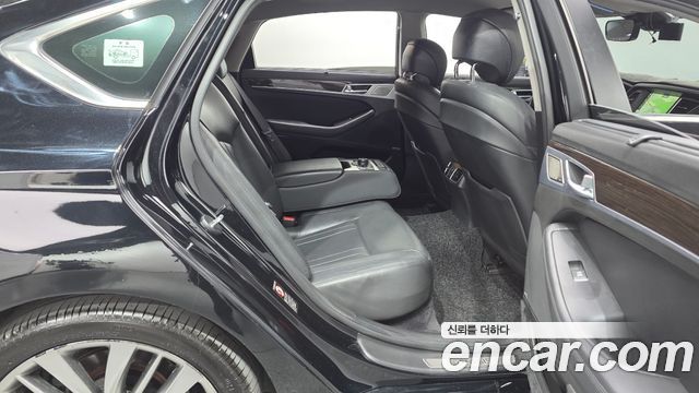 Genesis G80 2017 — photo 12
