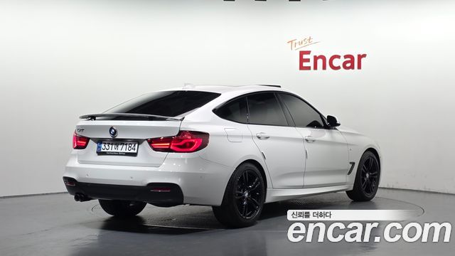 BMW Gran Turismo 2021 — photo 2