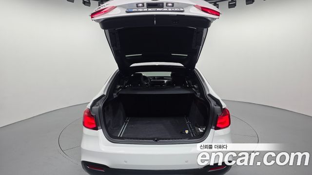 BMW Gran Turismo 2021 — photo 25