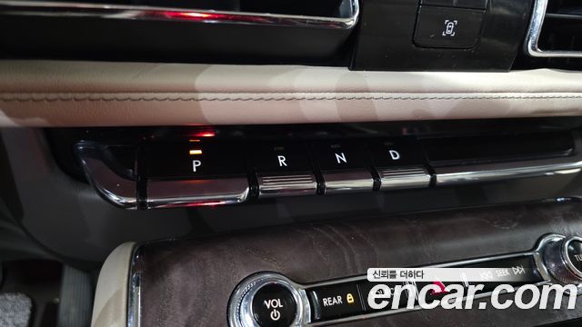 Lincoln Aviator 2022 — photo 12