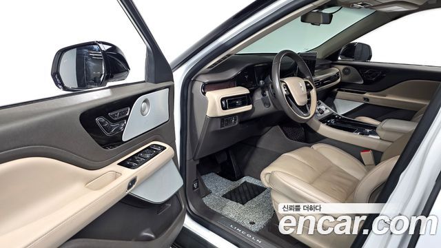 Lincoln Aviator 2022 — photo 13