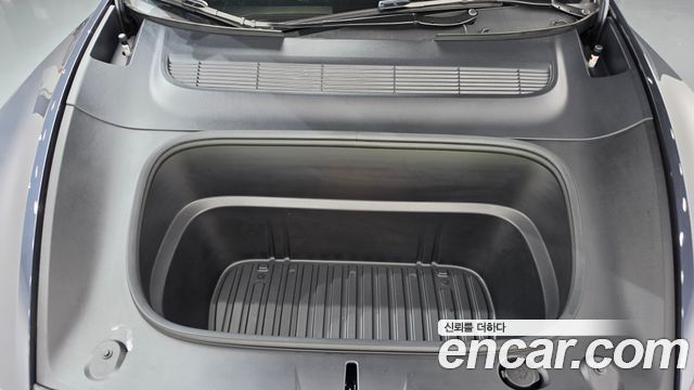 Tesla Model Y 2025 — photo 6