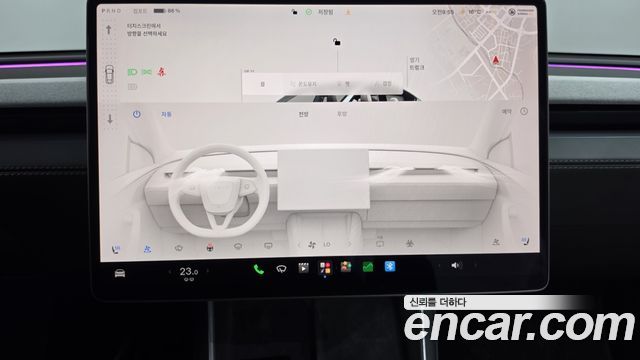 Tesla Model Y 2025 — photo 12