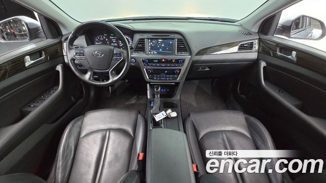 Hyundai Sonata 2017 — photo 10