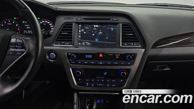Hyundai Sonata 2017 — photo 19