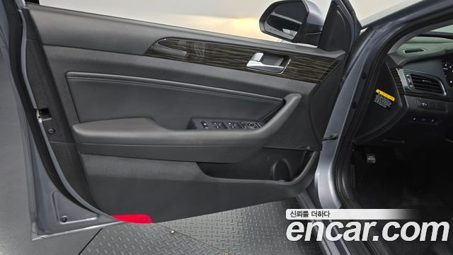 Hyundai Sonata 2017 — photo 14