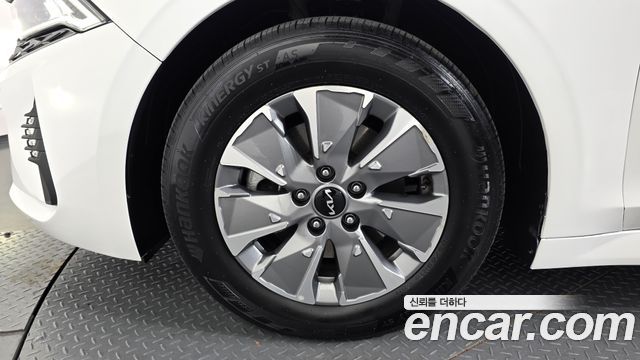 Kia K5 2023 — photo 5