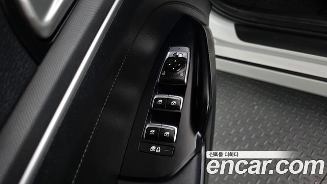 Kia K5 2023 — photo 24