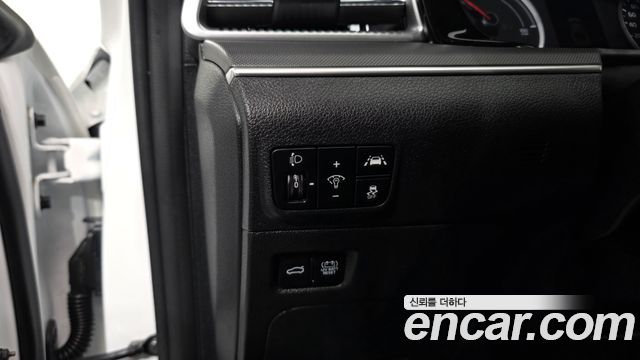 Kia K5 2023 — photo 25