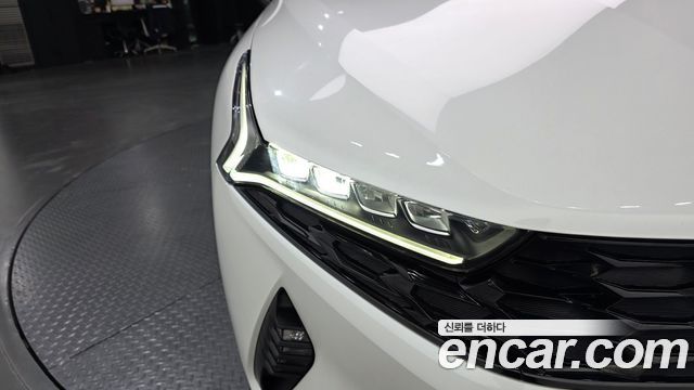 Kia K5 2023 — photo 8