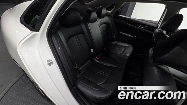 Kia K5 2023 — photo 16