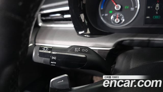 Kia K5 2023 — photo 30