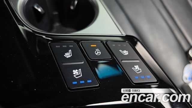 Kia K8 2022 — photo 17