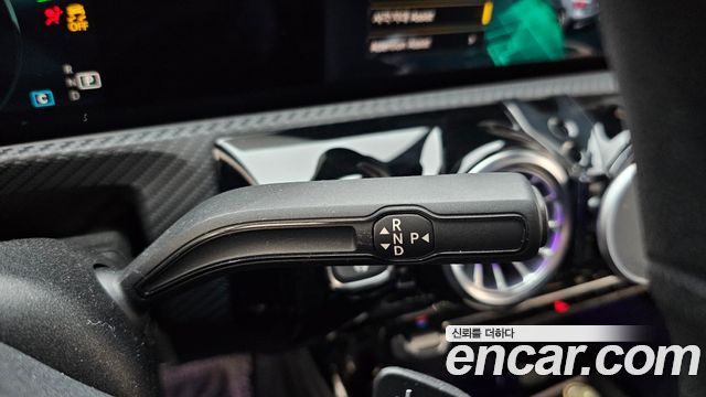 Mercedes-Benz A-Class 2019 — photo 9