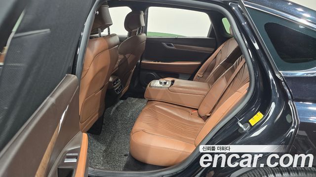 Genesis G80 2023 — photo 18