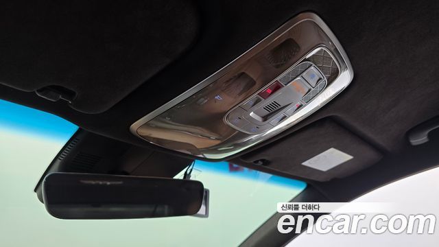 Genesis G80 2023 — photo 32