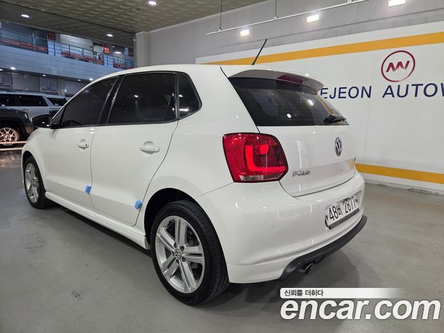 Volkswagen Polo 2014 — photo 8