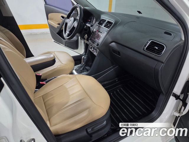 Volkswagen Polo 2014 — photo 9