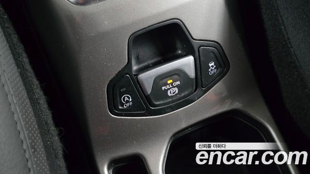 Jeep Renegade 2022 — photo 13