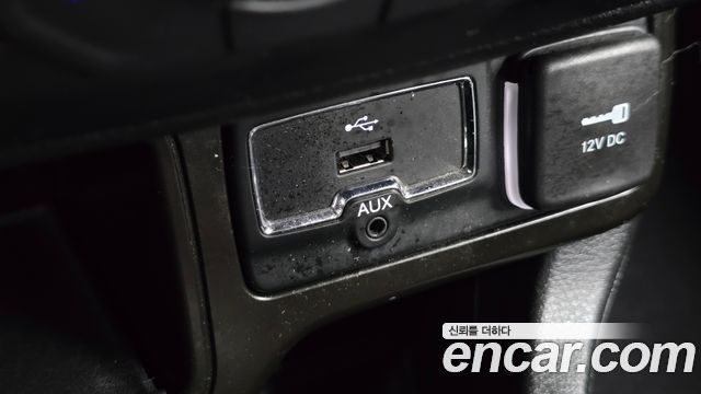 Jeep Renegade 2022 — photo 14