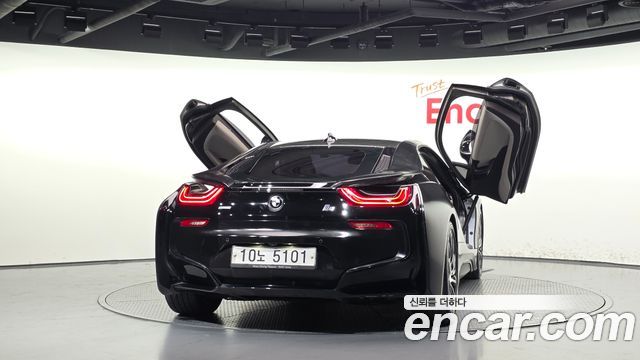BMW i8 2016 — photo 4