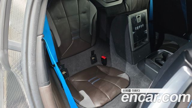 BMW i8 2016 — photo 12