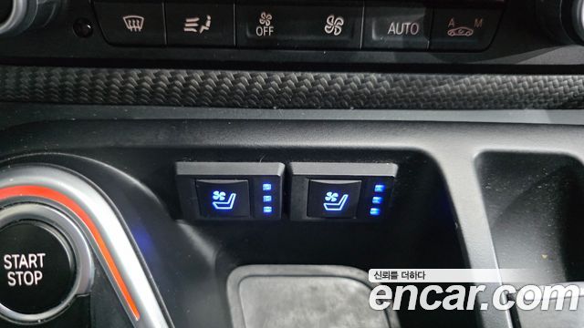 BMW i8 2016 — photo 17