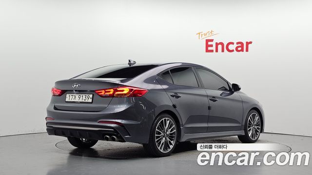 Hyundai AVANTE 2018 — photo 2