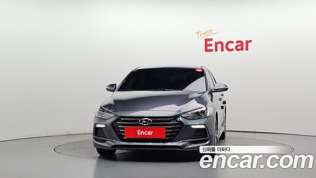 Hyundai AVANTE 2018 — photo 3