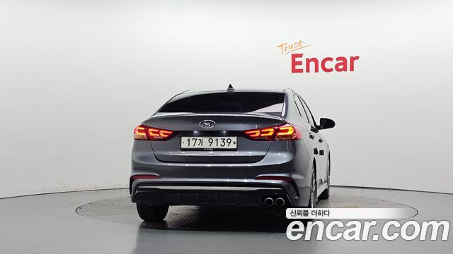 Hyundai AVANTE 2018 — photo 4